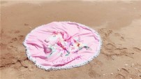 Пляжное полотенце с милым розовым единорогом