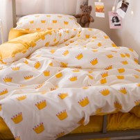 Постельное белье с коронами фото