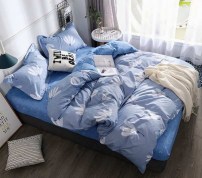 Синий постельный комплект с нежным цветком