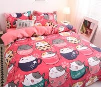 Спальный комплект с рисунками кошек