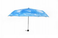 Зонтик с облаками фото